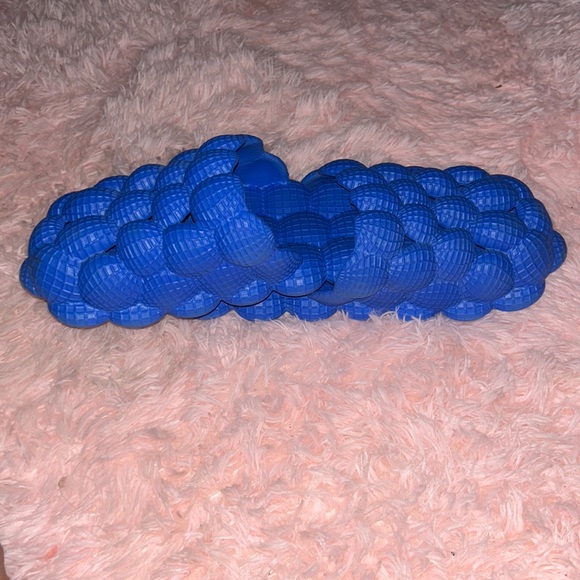 Blue Bubbles Slides! - Picture 3 of 3